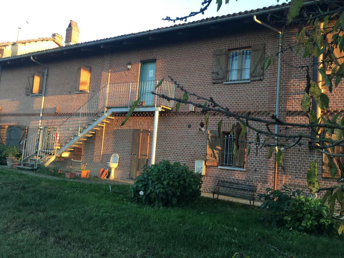 Bed & Breakfast Il Mio Gelso Villanova d'Asti Luaran gambar